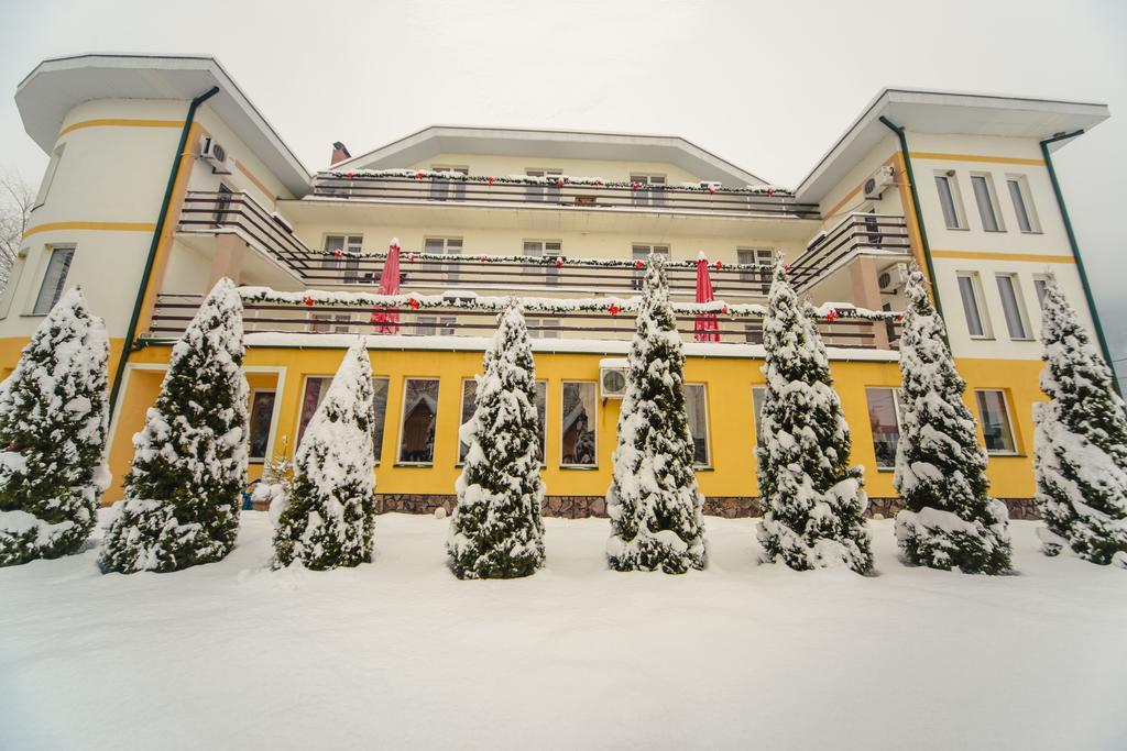 Hotel Continent Poljana Exterior foto
